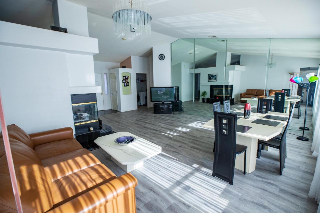 Luxury 1900 Sq Ft House Huge 46 Ft Pool & Hot Spa ラスベガス エクステリア 写真