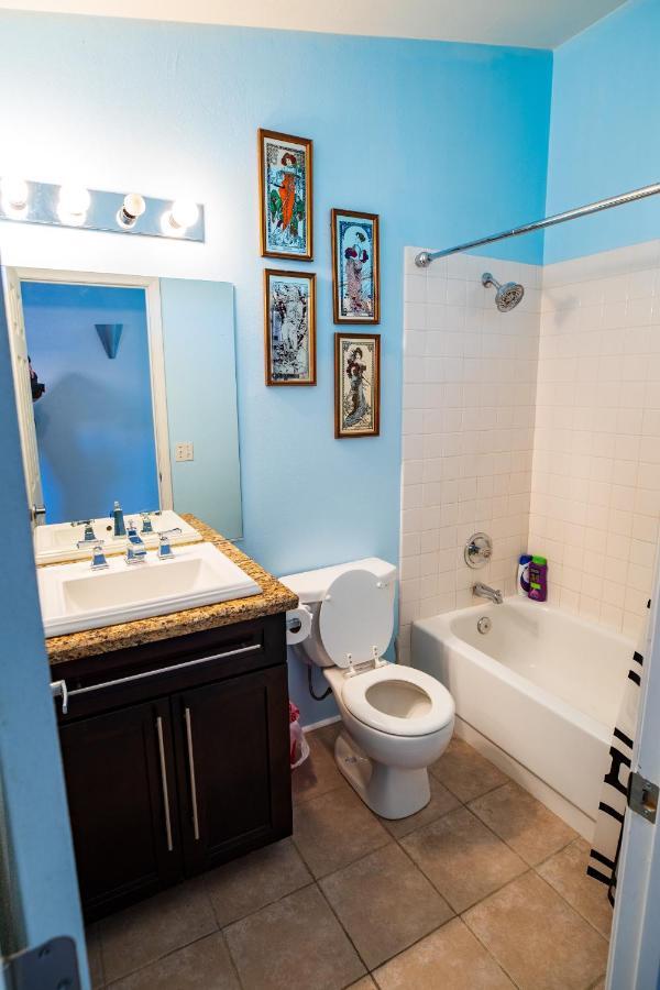 Luxury 1900 Sq Ft House Huge 46 Ft Pool & Hot Spa ラスベガス エクステリア 写真